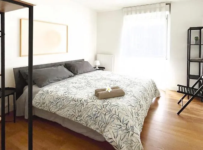 Lägenhet Suitesflores - Bright And Cozy In